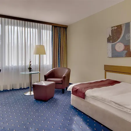 Western Mitte 3*